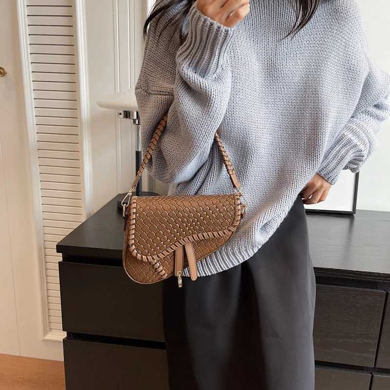 The Perfect Classic Elegant Leather Tote Bags For Women From Famous Designer Luxury Brand EssentialW251111