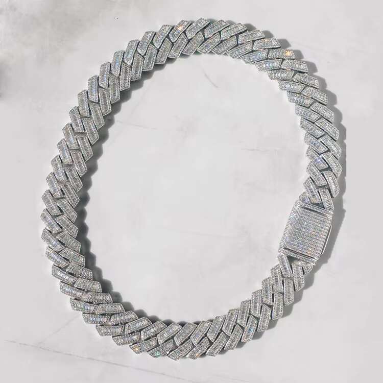 Customized 15mm 18mm 20mm White Gold Plated S925 Cuban Chain Necklace Vvs Moissanite baguette Cuban Link Chain Moissanite