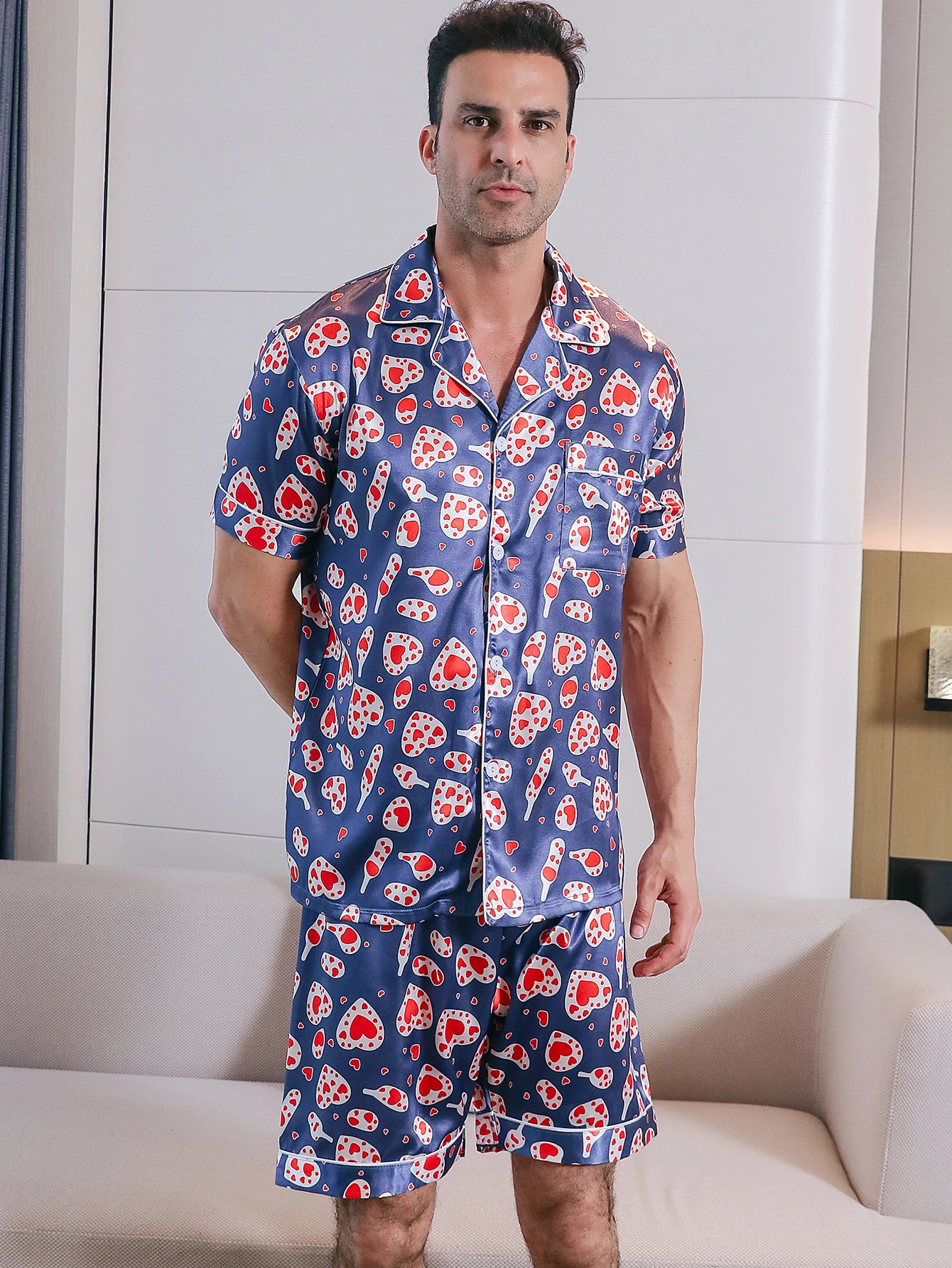 Two piece set of mens pajamas summer short sleeved pajamas heart-shaped printed home clothing pajamas set 250411