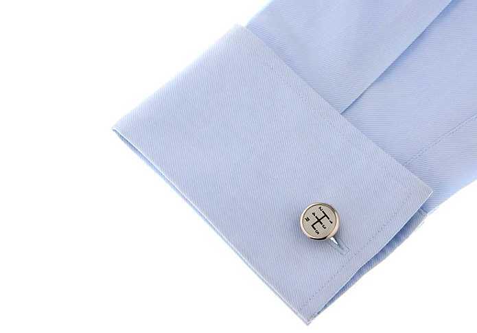 Mens gear cufflinks made of high-quality brass material with a novel white automotive design. Wholesale and retail of cufflinksT250412