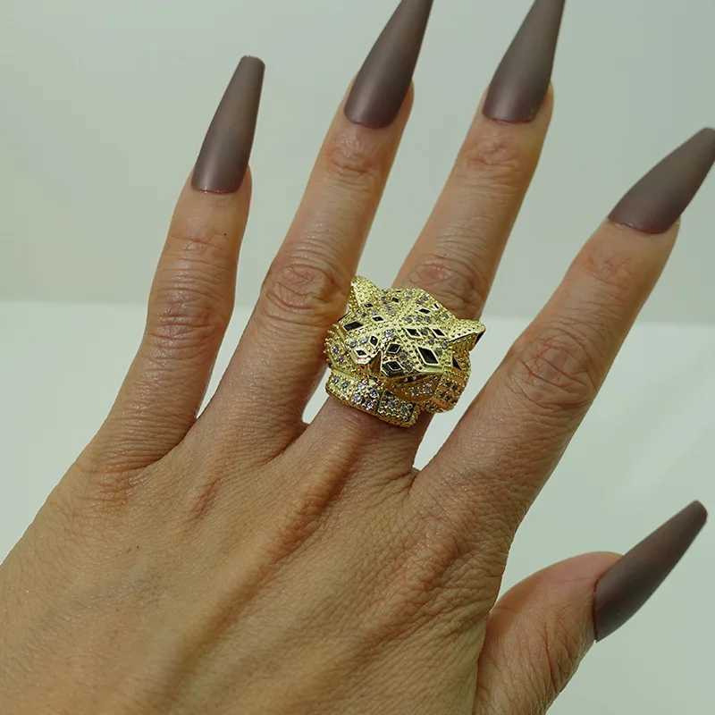 European and American fashion design for womens hip-hop adjustable ring inlaid with zircon leopard head ringXJ250412