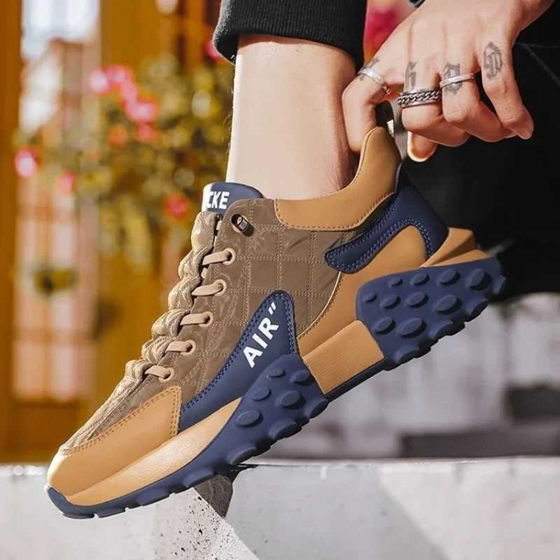 Mens vulcanized shoes with thick sole breathable casual wear mens sports shoes W250412