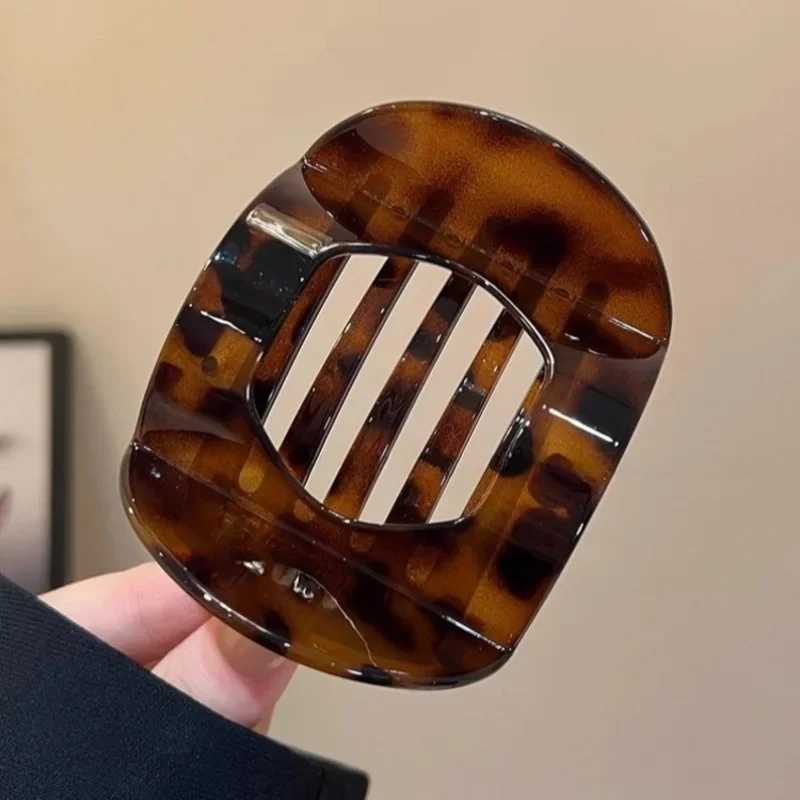 New Korean acetate hair clips hair clips accessories womens spoons spring clips leopard hair clips simple headclips Y2504012