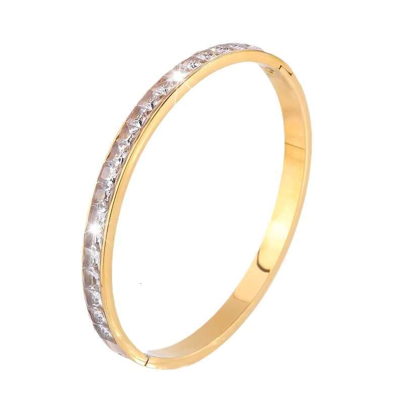 High Sensitivity Titanium Steel Bracelet for Girls European American Fashion Row Drill Moissanite Vacuum Plating Durable Stylish