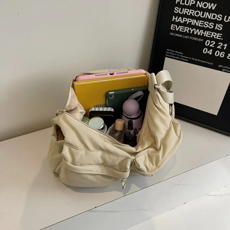 Large capacity nylon messenger bag womens waterproof casual cross shaped bag multi pocket workwear style single shoulder bag 250411