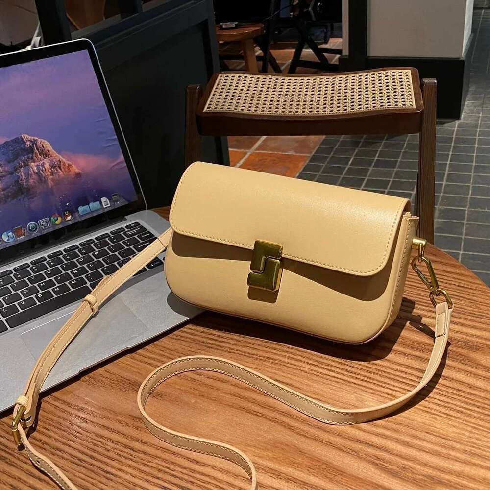 New Genuine Leather Small Flap Bag For Women High Quality Commute Handbags Female Classic Versatile Shoulder Crossbody Bags
