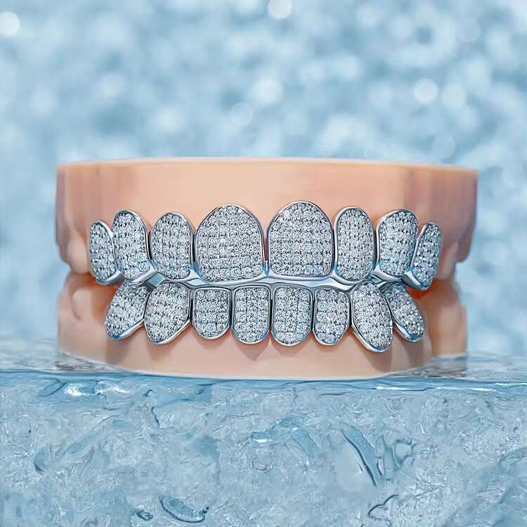 New Wholesale Men Hip Hop 925 Silver Teeth Grillz Top Bottom Iced Out Grillz Dental VVS Moissanite Custom Jewelry Grillz Teeth