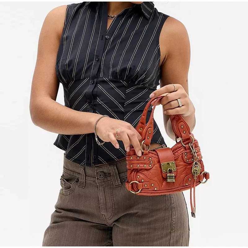 Retro Rivet Black Crossbody Bag Fashion Street Cool Motorcycle Bag Trend Lock Design Small Tote Handbag High Quality Womens BagW251111