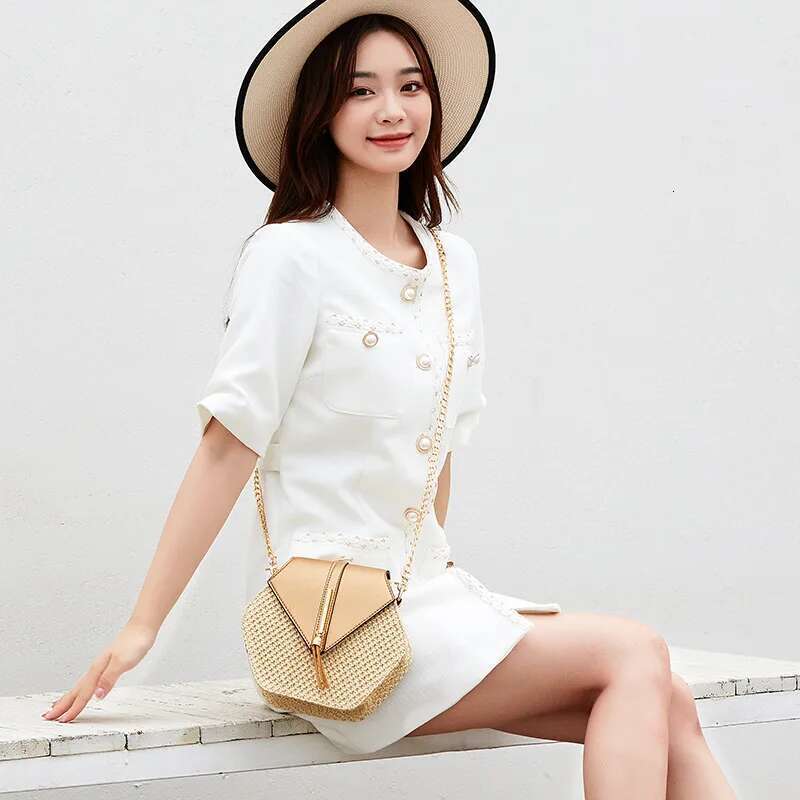 Hexagon Shape Straw PU Leather Handbag Women Summer Rattan Bag Handmade Woven Beach Bohemia Chain Strap Shoulder Crossbody Bags