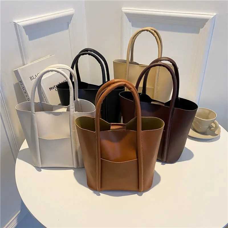 Casual womens horizontal bag foldable casual textured bucket bag handbag designer bag womens childrens bagXJ250412
