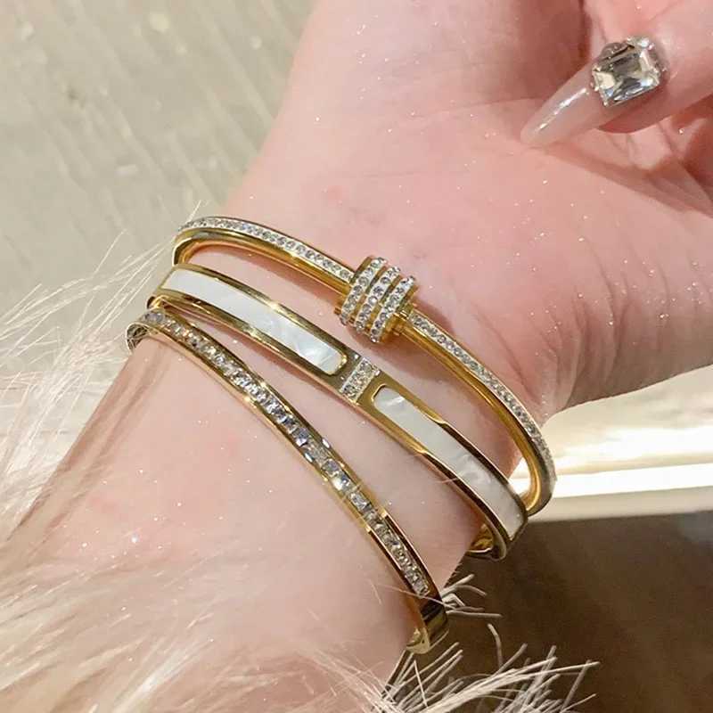 Gold Color Stainless Steel Colorfast Bracelets Skyful Star Bracelets Set for Women Fashion Light Luxury Jewelry Gifts WholesaleC250411