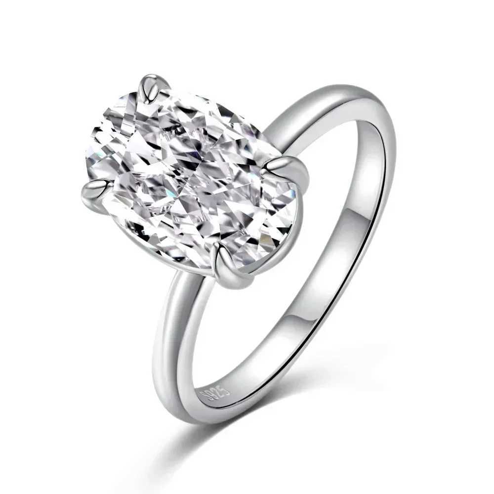 2024 Fashionable White Oval Pigeon Egg Zircon Plated Gold and Silver Female Engagement RingXJ250412