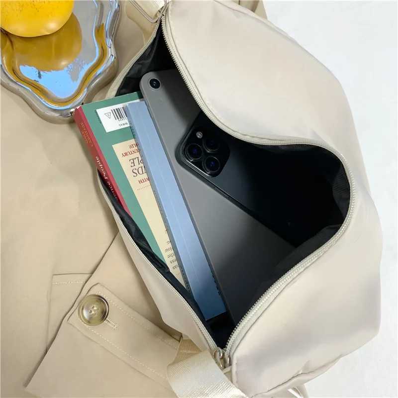 New Atyle Crossbody Bag - Womens Plain Color Casual Zero Wallet Fashionable And Versatile Single Shoulder BagT2511112