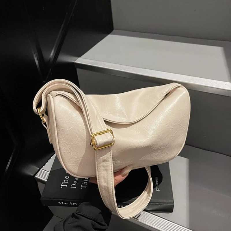 High-End Luxury Brand Ladies Shoulder Bag Leather Elegant Crossbody Famous Designer Stylish Detail Daily Commuter BagW251111