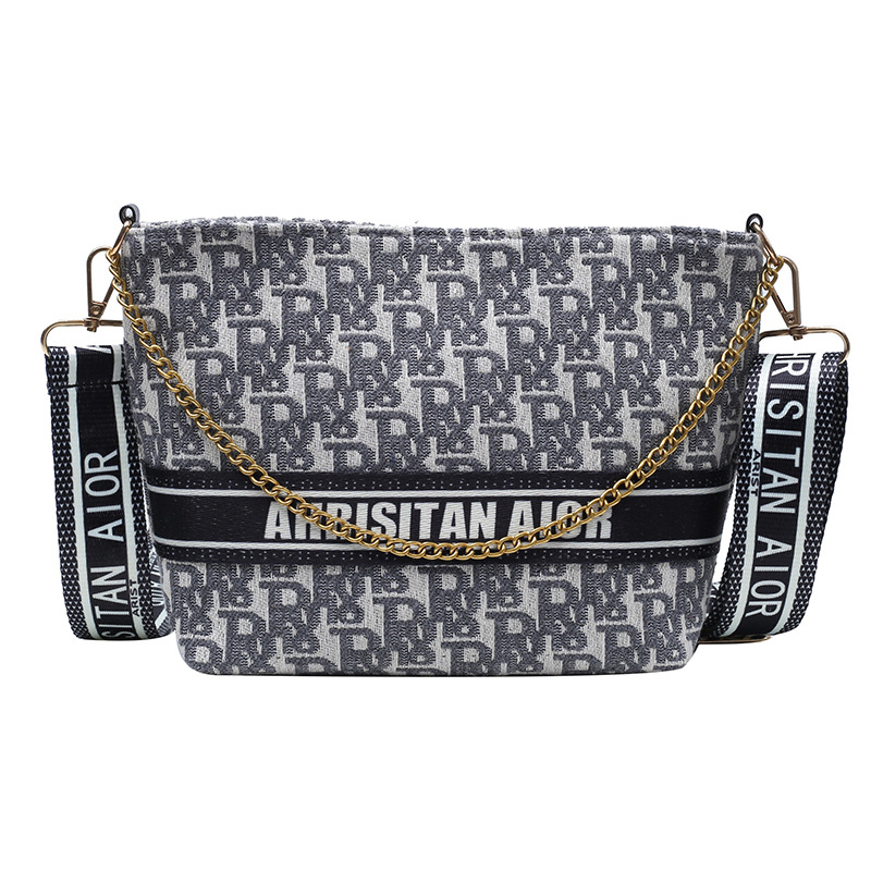 trendy jacquard fabric letter single shoulder bag ins large-capacity storage makeup bag for women western style and versatile cross body bag