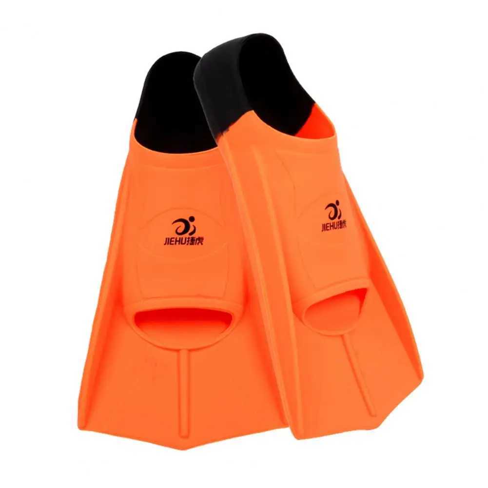 Perforated swimming fins for adult swimming training short blade flap for comfortable and flexible swimming assistanceY250412