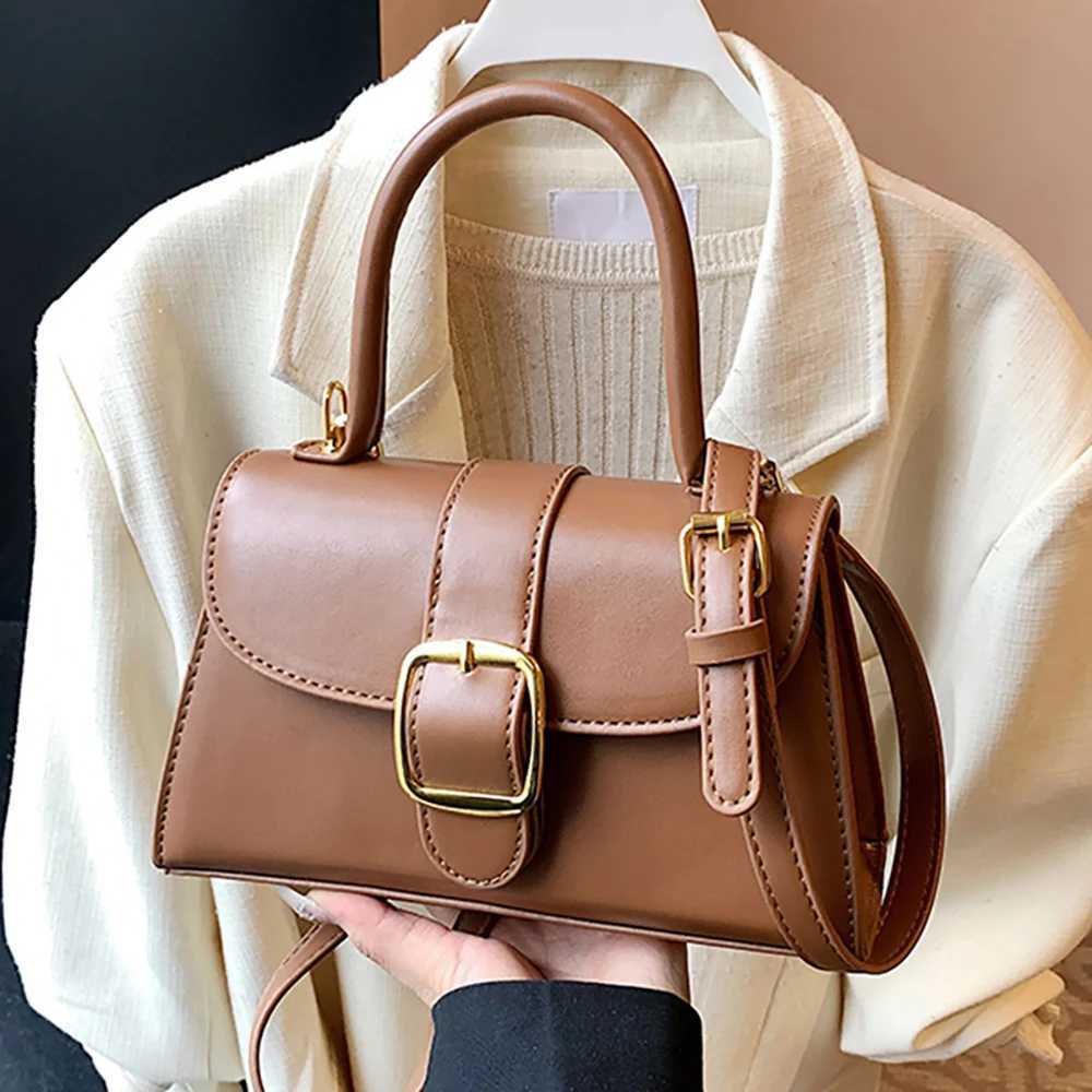 2025 Summer New Simple Hand-held Shoulder Bag for Women Fashion Small Square Flap Crossbody Bags Elegant Lady Commuting HandbagsT2511112