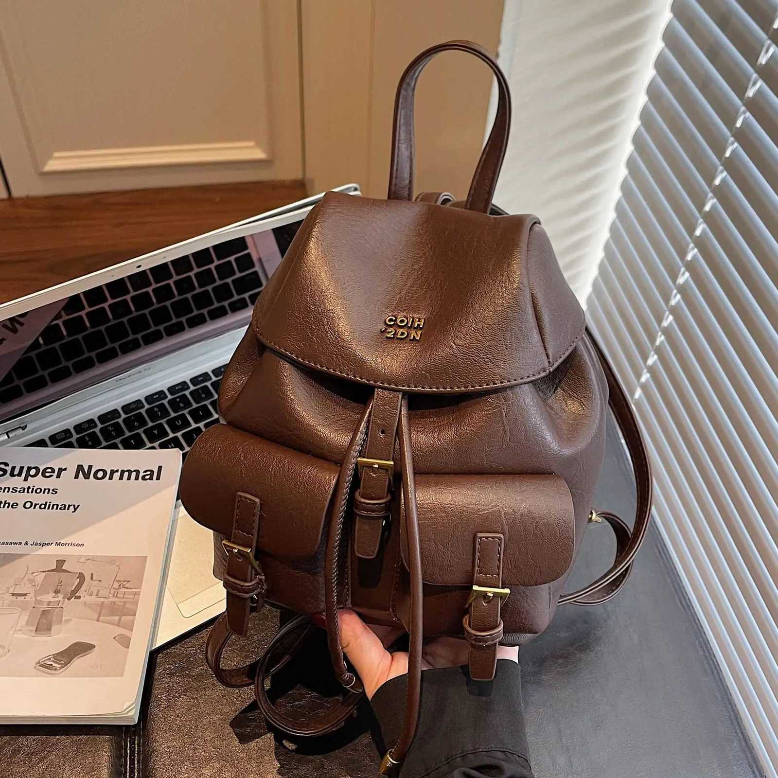 Brand Designer PU Leather Womens backpack Retro Lock Bucket School Bag Travel BagW251111