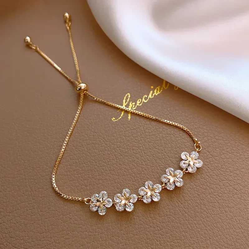 2024 New Korea New Fashion Letter D Star Simple Vintage Pendant Bracelet Woman Stainless Steel Bracelet Luxury Original JewelryC250411