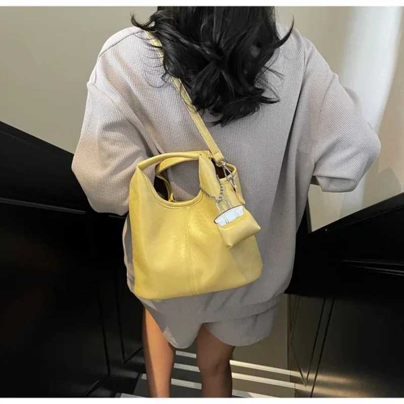 Premium Leather Shoulder Bag For Elegant Ladies From Luxury Brand Famous Designer Handbag DurableW251111