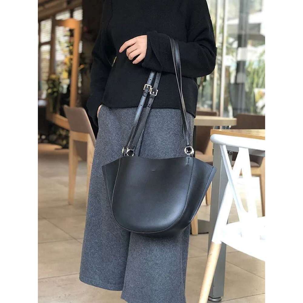 Women Shoulder Handbag Black Casual Soft Cow Split Leather Fashion Single Crossbody Bags Designer Solid Color Ladies Sg Bag