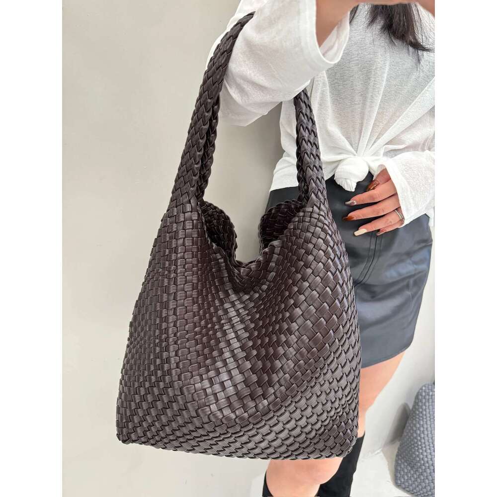 Bags Promotion Casual Women's Shoulder Europe And The United States Hot Trend Hand-Woven Women's Bag