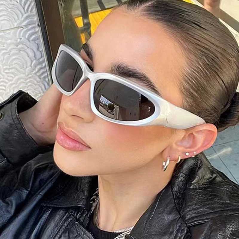 Popular Womens Sunglasses Punk Lenses Eyewear Vintage Luxury Designer Outdoor Sun Glasses In Trend Eyeglasses Steampunk Woman Z250411