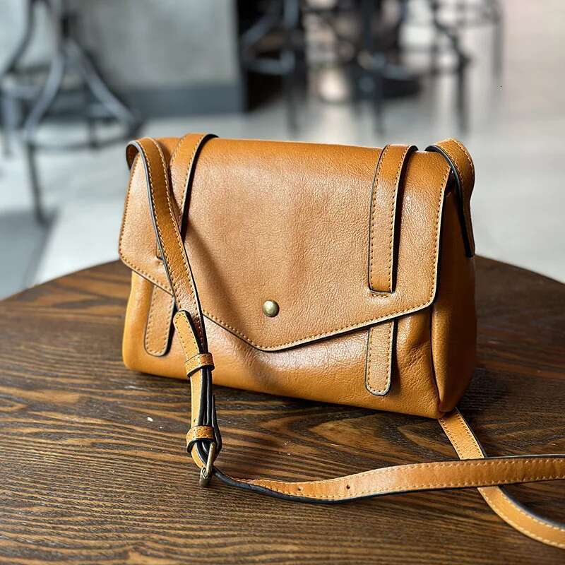 Simple Genuine Leather Women's 2025 New Vintage Shoulder Bags Solid Color Natural Soft Cowhide Messenger Bag