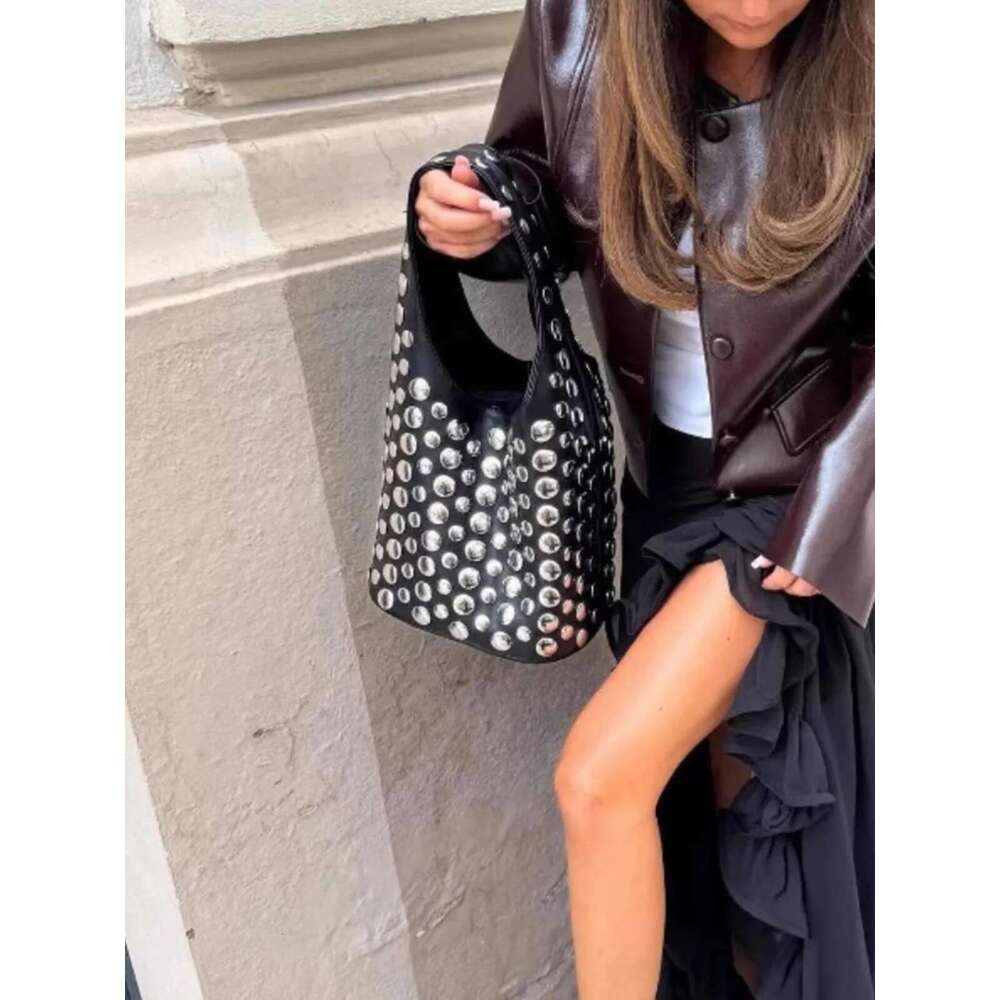 Fashion Rivet Buckets Designer Women Handbags Pu Leather Shoulder Bags Retro Y2k Underarm Bag 2025