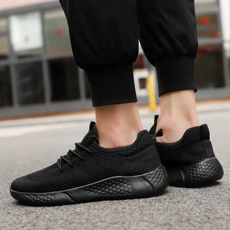 tralight Casual Men Shoes Anti-slip Cfortable Mesh Breathable Sneakers Outdoor Running Shoe for Wen Couple Large Size 50 Z250411