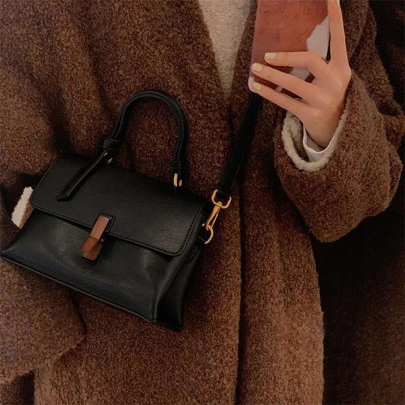 Designer Bag 2025 Spring And Summer New Texture Mahogany Retro Single Shoulder Messenger Handbag Trendy Large Capacity Bag