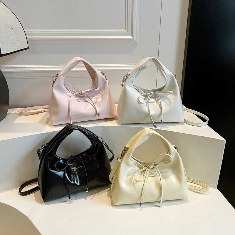 LEFTSIDE Mini PU Leather Saddle Bags Lady Crossbody Shoulder Bag for Women 2025 Spring Y2K Trend Bow Simple Handbags and PursesT2511112