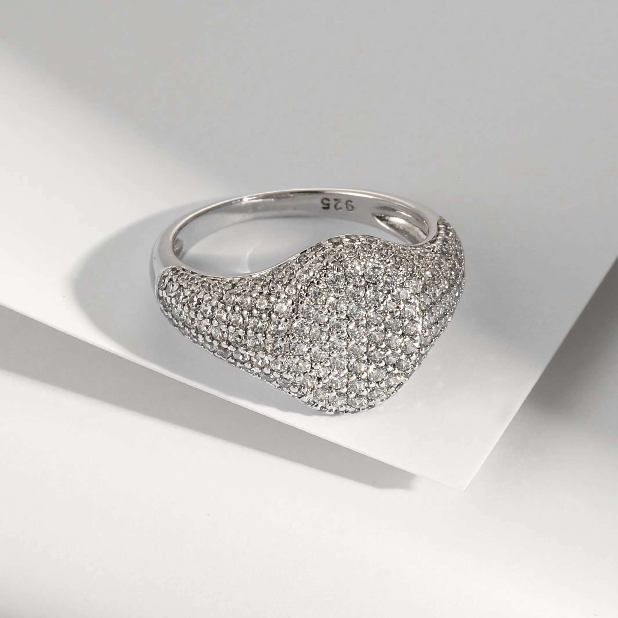 Luxury Fine Jewelry Ring Iced Out Round Brilliant Cut 3A 5A Moissanite Micro Pave Setting VVS Moissanite S925 Sterling Silver Ring