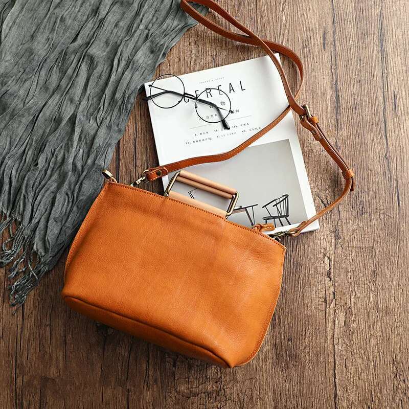 Handmade Natural Cow Leather Women Bag 2025 New Simple Retro Handbag Large Capacity Solid Color Shoulder Bags
