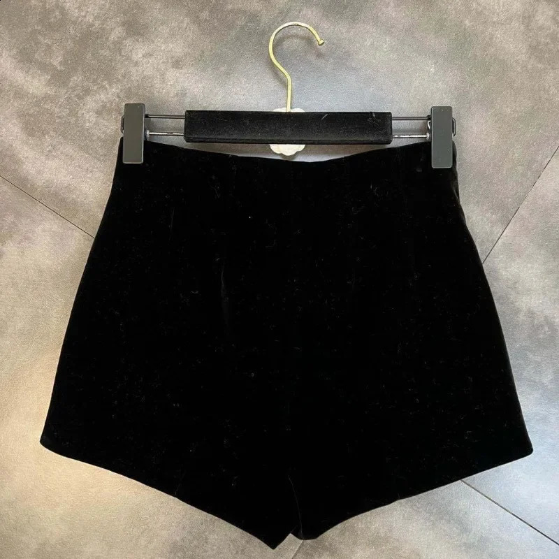 Black Skinny Shorts Women Zipper-Fly High Waist Trouser Girls European Y2k Temper Fashion Autumn Ladies Sexy Vintage 250409