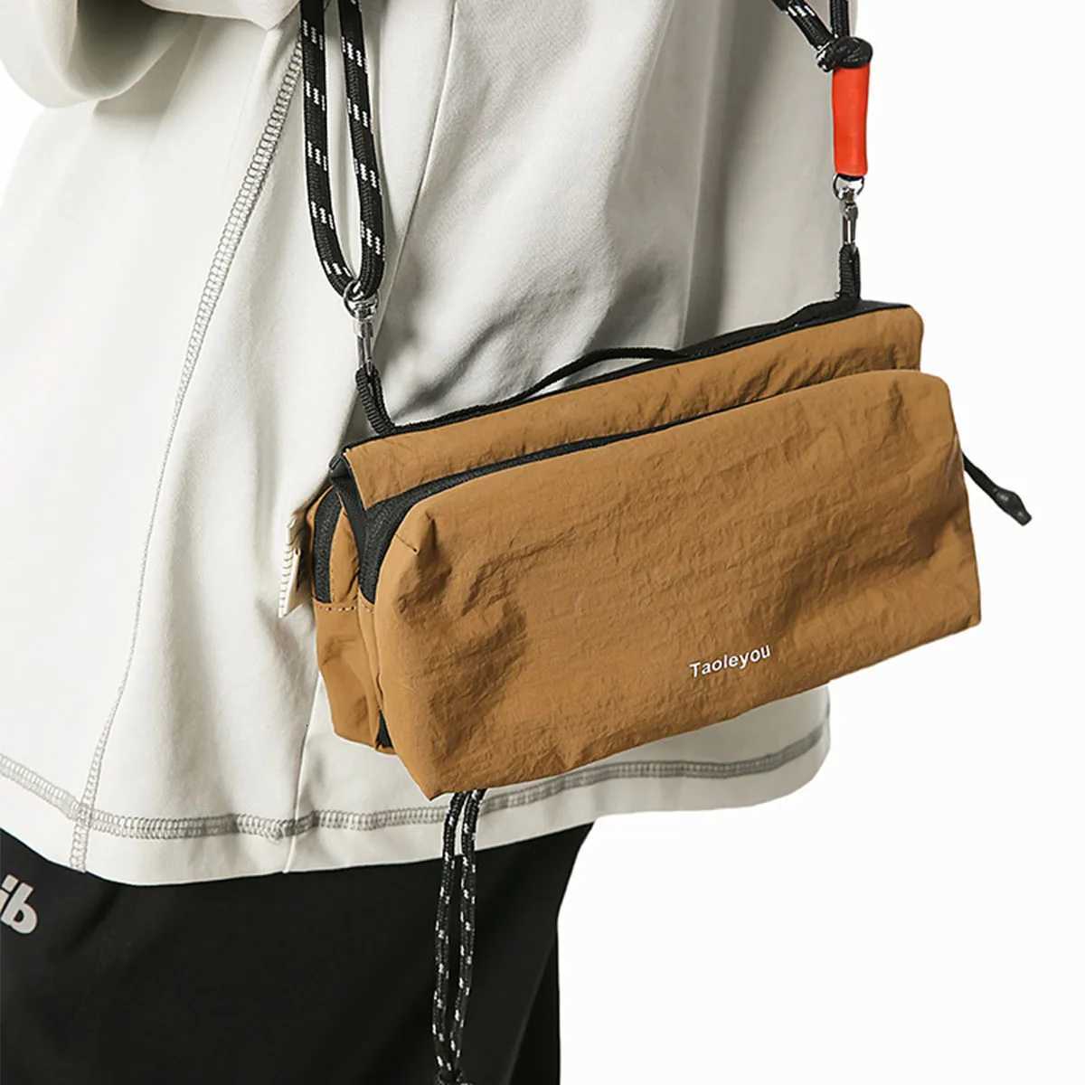 Nylon casual bags outdoor hiking bags drawstring street mens crossbody bags single-shoulder bagsT2511112