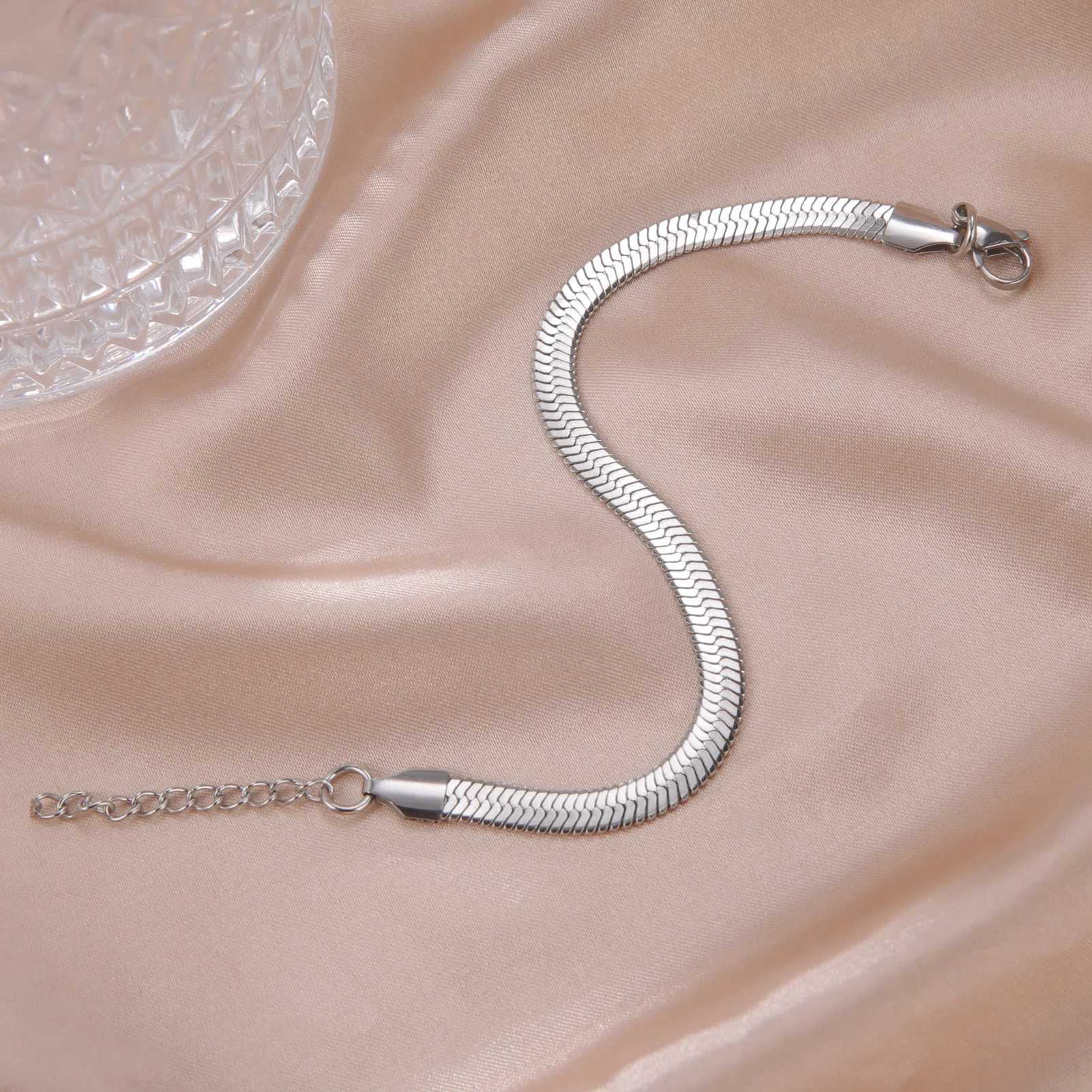 Skyrim Trendy Classic Snake Chain Bracelet Gold Color Width 2/3/4/5MM Stainless Steel Chain Bracelets For Women Men JewelryC250411