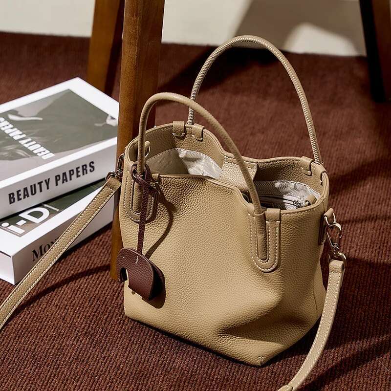 2024 Summer New Fashion Leather Bucket Niche First Layer Cowhide Retro Shoulder Oblique Span Portable Vegetable Basket Bag
