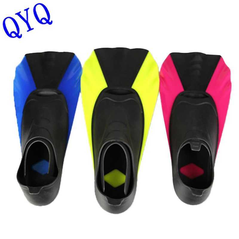 QYQ Mens Womens and Childrens Frog Shoes Swimming Snooker Equipment Silicone Flip CoverY250412F