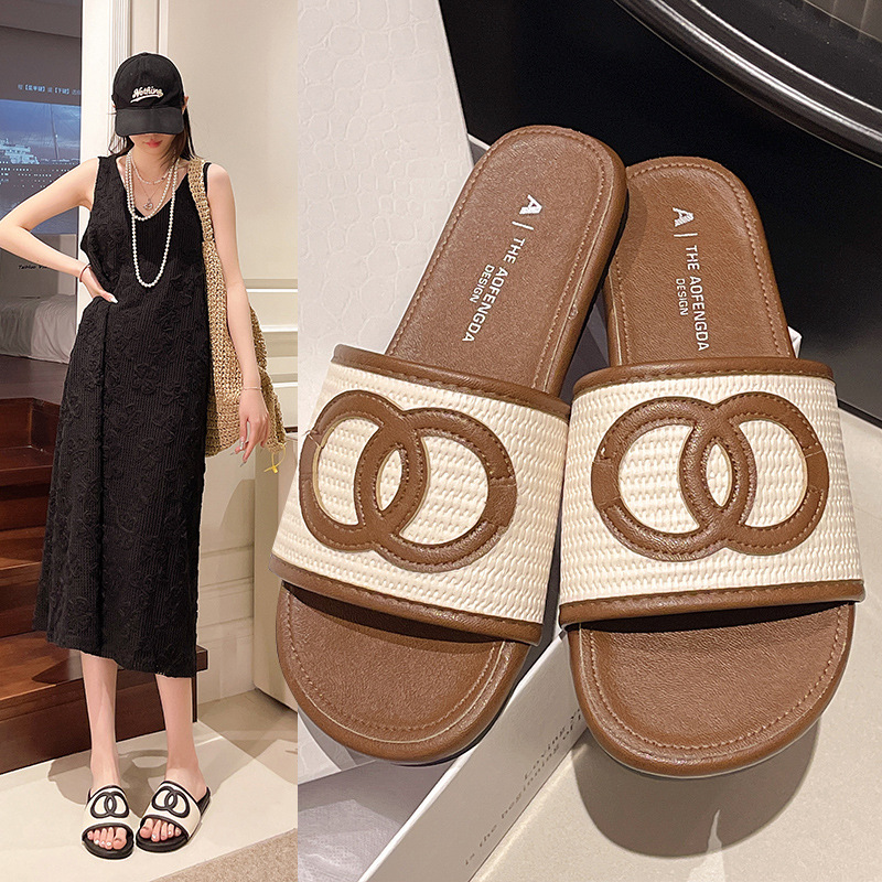 Designer Flat bottomed slippers free Shipping Soft soled sandals One word dragging Wearing slippers for casual wear 2025