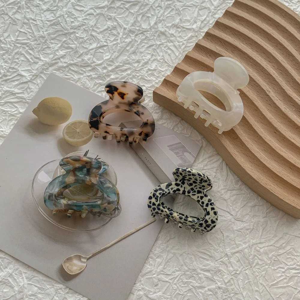 Home>Products>Retro Half Hair Clip>Acetic Acid Elegant Temperature Bracelet>Colorful Hair Clip Y2504012