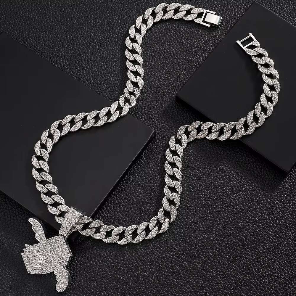 Custom Luxury Moissanite Pendant Bold Fashion Statement Accessory for Men Women Diamond Hip Hop Style Personalized Jewelry