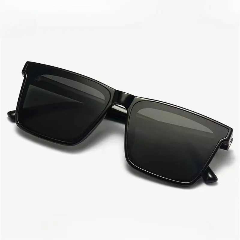 Retro Big Square Frame Sunglasses Women Brand Designer Black Cool Men Sun Glasses UV400 Shades Protection Eyeglasses Goggles Z250411