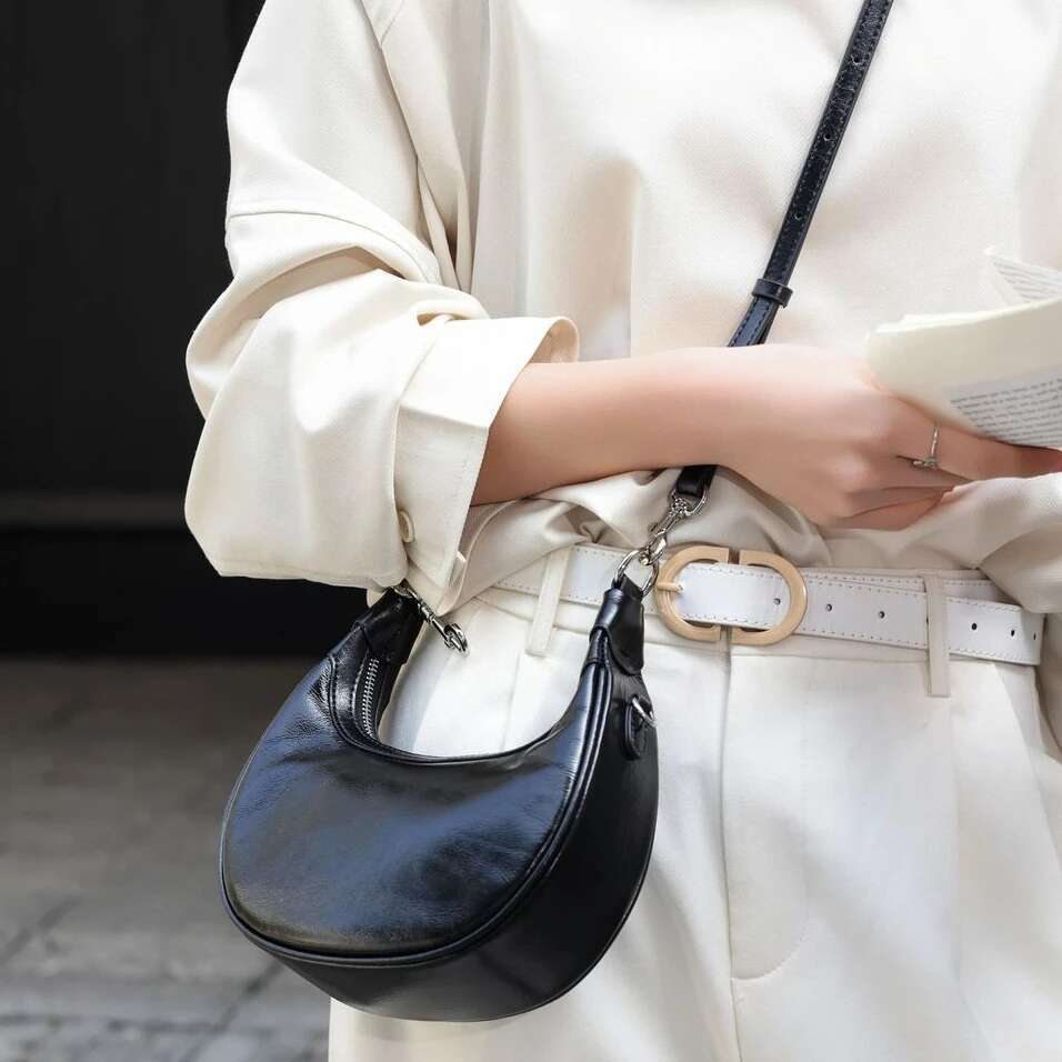 Designer Bag YANATARI Dumpg Leather Soft Leather Large Capacity Minimalist Shoulder Women Female Moon Bag Handbag