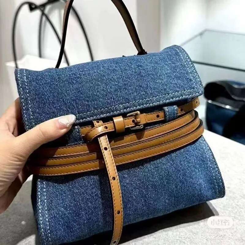 Autumn And Winter New Products Belt Women Cowboy Tote Retro Shoulder Bag Commuter Handbag