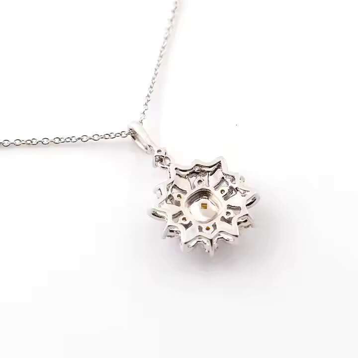 18k with Moissanite Colorful Pendant Necklaces for Women Moissanite Diamond Flower Real Diamond Necklace Gift For Loved
