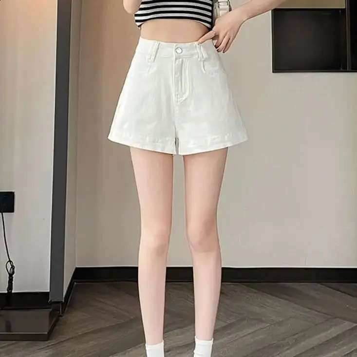 Denim shorts green shorts thin and soft summer casual loose fit retro jeans womens long leg denim shorts 250411
