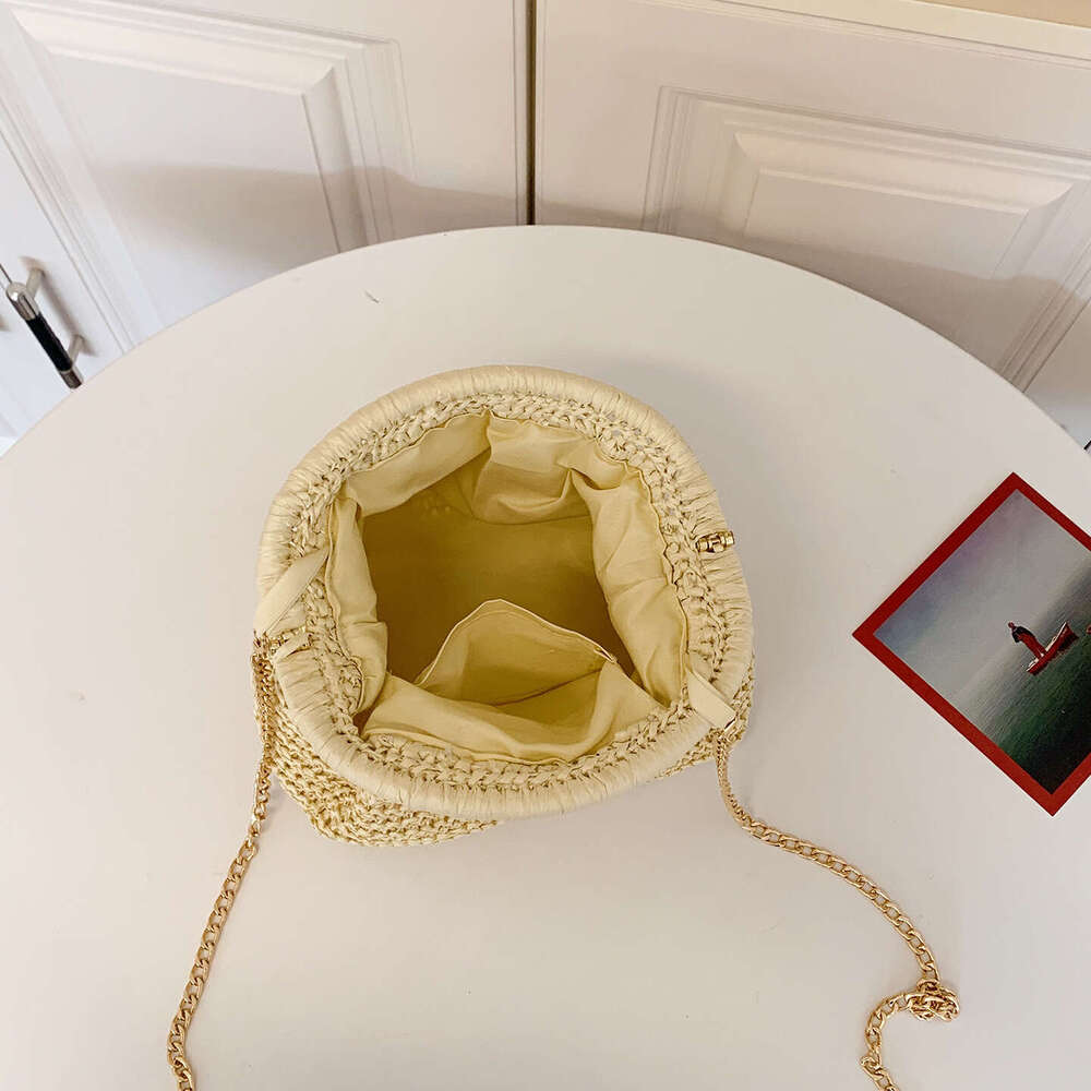 Straw Niche Shell Women 2025 Summer New Fashion Woven Crossbody Trendy Vacation Beach Bag