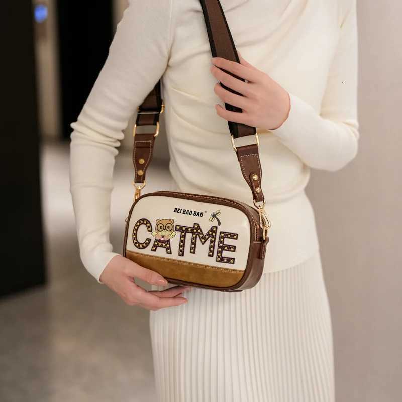 Fashionable Single Shoulder Bag Ladies Rivet Letter Design Double Layer Slanting Bag Small Flap Square Bag with Thick StrapT2511112