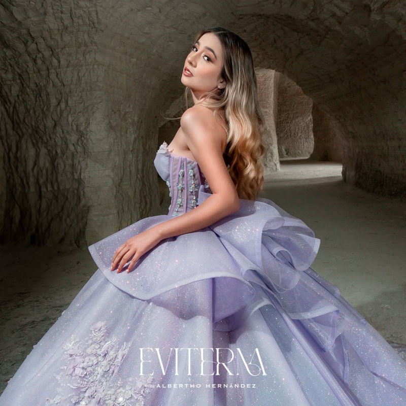 Lavender Quinceanera Dresses Off Shoulder Ball Gown Sweet 16 Dress Applique Lace Bow Beads Tull Corset Birthday Party Vestidos 15 De Anos
